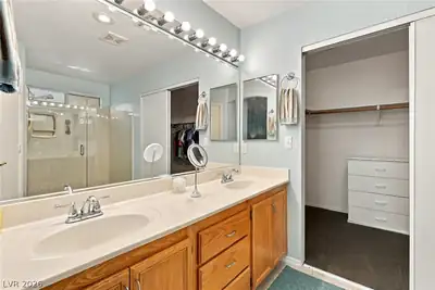649 Camp Hill Road, Henderson, NV 89015 Primary Bathroom