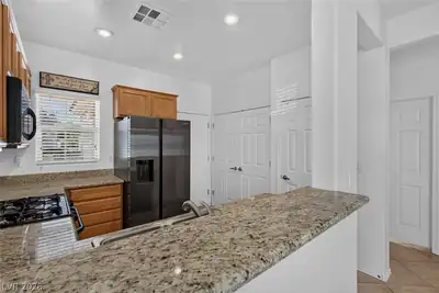 7820 Pine Warbler Way, North Las Vegas, NV 89084 Kitchen