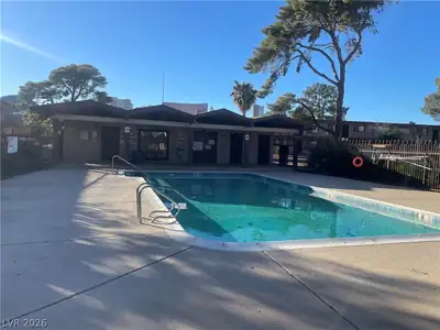 585 South Royal Crest Circle 3, Las Vegas, NV 89169 Pool