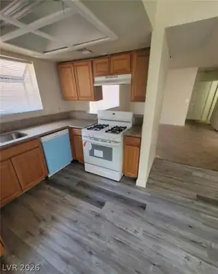 6444 Deadwood Road, Las Vegas, NV 89108 Kitchen