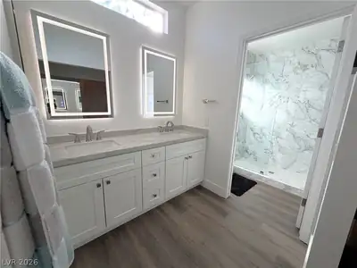 8500 Linderwood Drive, Las Vegas, NV 89134 Primary Bathroom