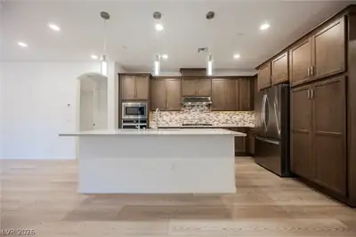 49 Mirage View Drive, Henderson, NV 89011 Kitchen