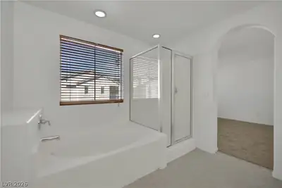 4505 Lime Straight Drive, Las Vegas, NV 89115 Primary Bathroom