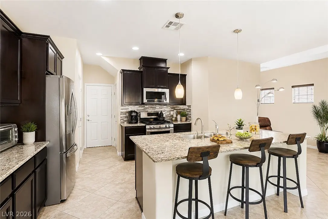 2815 Rough Green Street, Las Vegas, NV 89117