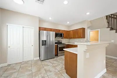 10643 Petricola Street 102, Las Vegas, NV 89183 Kitchen