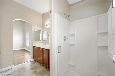 10643 Petricola Street 102, Las Vegas, NV 89183 Primary Bathroom