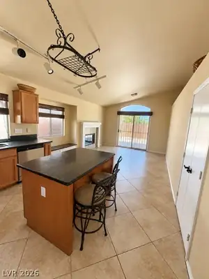 6960 Country Day Lane, Las Vegas, NV 89119 Kitchen