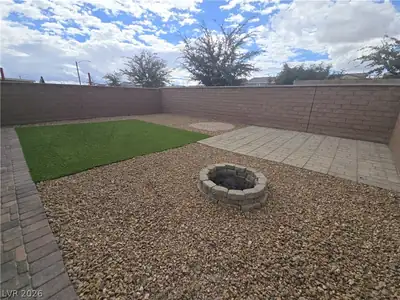 1221 Deep Valley Avenue, North Las Vegas, NV 89084 Yard