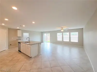 1221 Deep Valley Avenue, North Las Vegas, NV 89084 Kitchen
