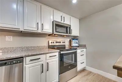 5180 Indian River Drive 353, Las Vegas, NV 89103 Kitchen