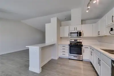 500 Grape Drive, Henderson, NV 89015 Kitchen