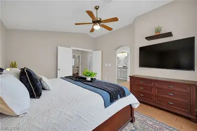 672 Pacific Cascades Drive, Henderson, NV 89012 Primary Bedroom