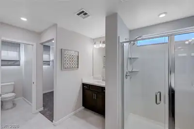 1343 Graphite Avenue, Henderson, NV 89002 Primary Bathroom