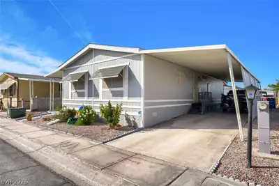 3055 Comitan Lane, Las Vegas, NV 89122 Front of Structure