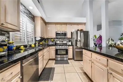 227 Chaco Canyon Drive, Henderson, NV 89074 Kitchen