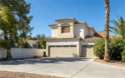 2225 Lipari Court, Las Vegas, NV 89123 Front of Structure