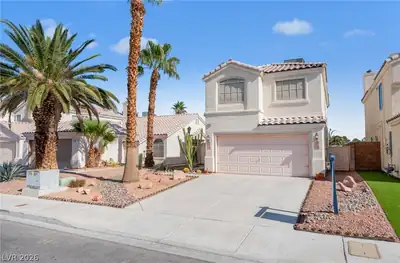 1628 Leaning Pine Way, Las Vegas, NV 89128 Front of Structure