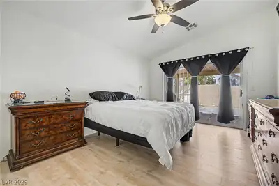 998 Trackers Glen Avenue, Henderson, NV 89015 Bedroom