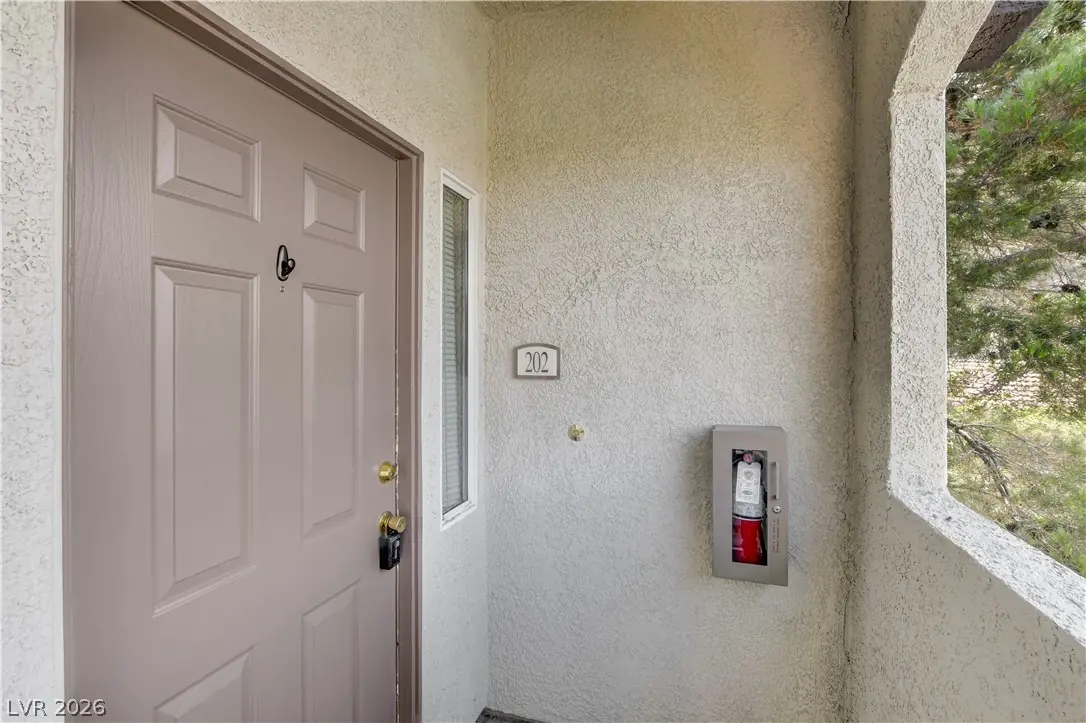3361 INDIAN SHADOW Street 202, Las Vegas, NV 89129