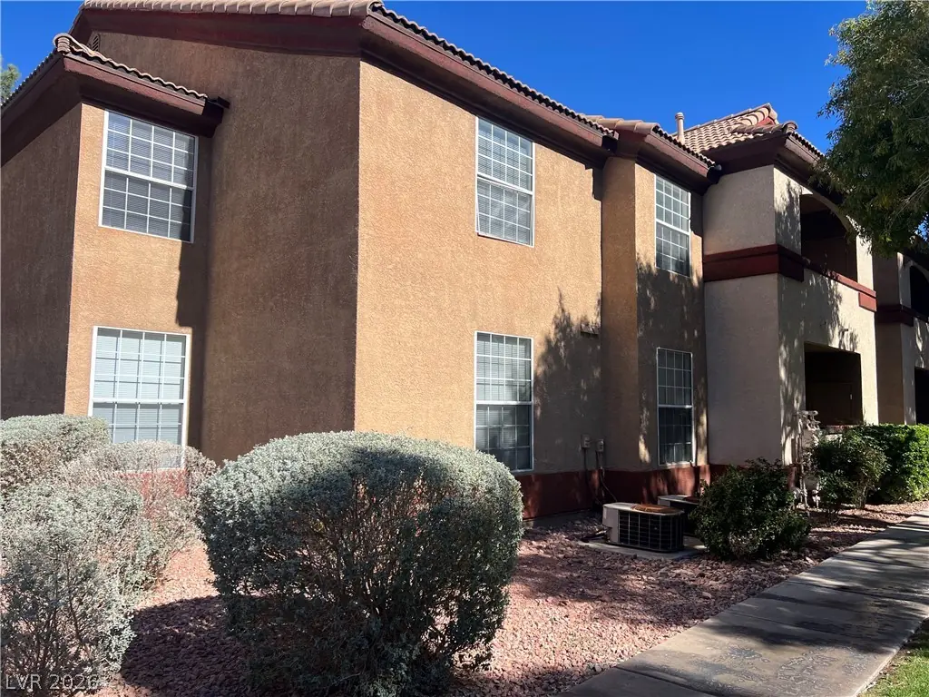 231 West Horizon Ridge Parkway 1923, Henderson, NV 89012