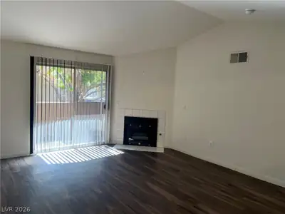 231 West Horizon Ridge Parkway 1923, Henderson, NV 89012 Living Room