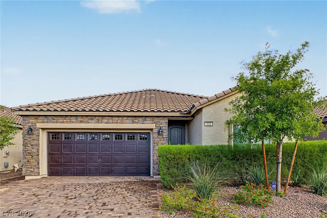 324 Zenith Crest Street, Henderson, NV 89015